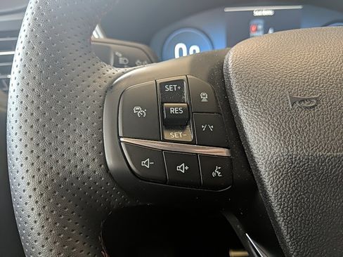 Certified 2023 Ford Escape ST-Line Elite image 13