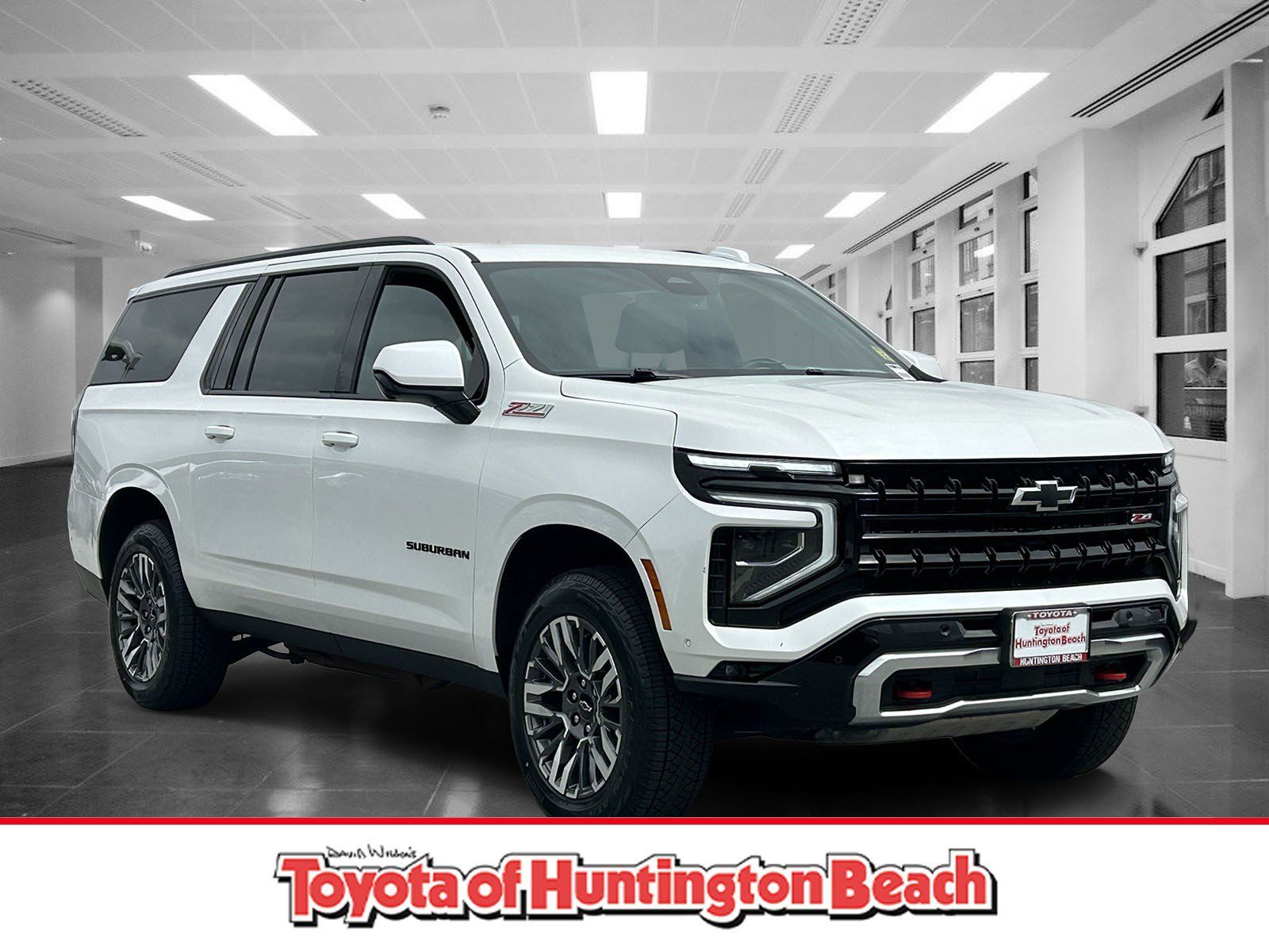 Used 2025 Chevrolet Suburban Z71 AWD/4WD image 1