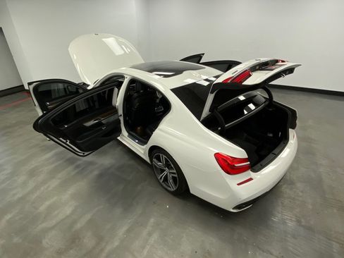 Used 2016 BMW 750i xDrive image 45