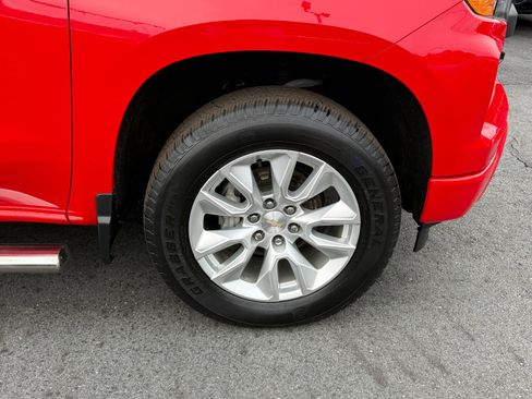 Used 2023 Chevrolet Silverado 1500 Custom image 12