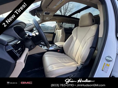 Used 2023 Acura MDX SH-AWD w/ Technology Package image 6