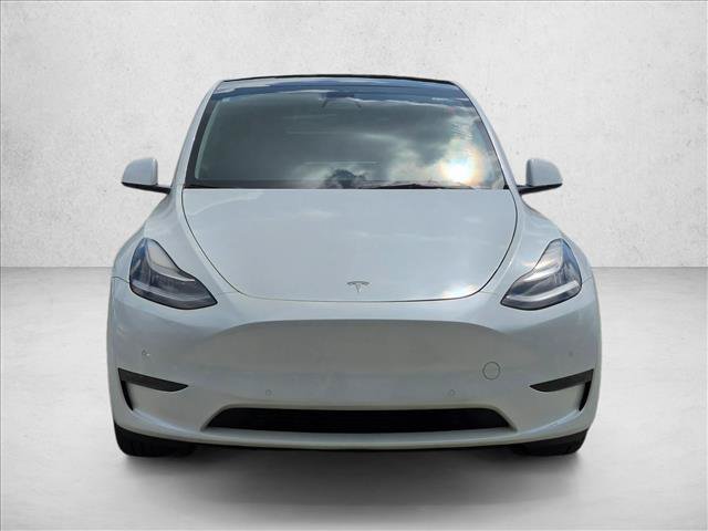 Used 2022 Tesla Model Y Long Range AWD/4WD image 2
