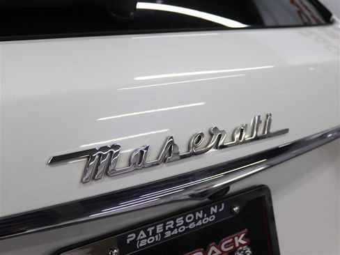 Used 2021 Maserati Levante GranSport image 7