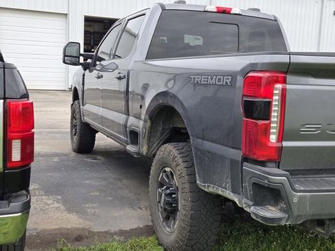Used 2024 Ford F250 Lariat w/ Lariat Ultimate Package AWD/4WD image 4