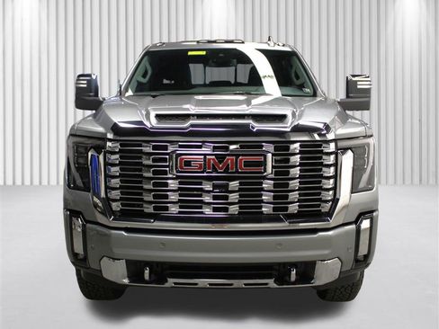 Used 2025 GMC Sierra 2500 Denali image 47