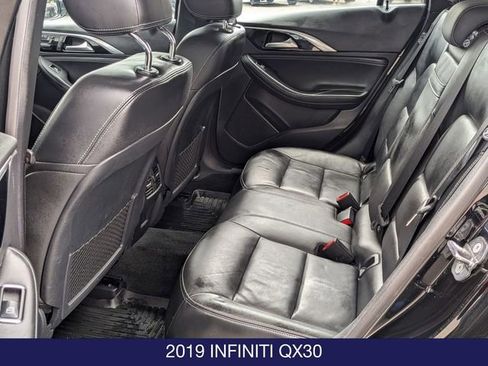 Used 2019 INFINITI QX30 AWD image 16