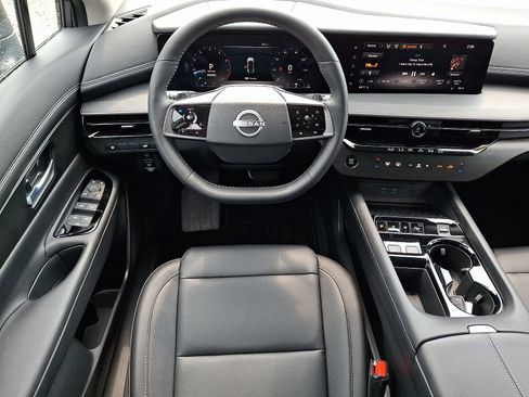 Certified 2025 Nissan Murano SV AWD/4WD image 13