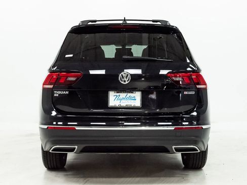 Used 2020 Volkswagen Tiguan SE w/ Panoramic Sunroof Package AWD/4WD image 30