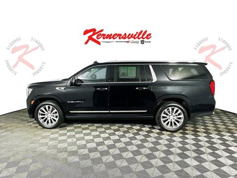 Used 2023 GMC Yukon XL Denali image 4