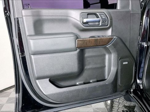 Used 2022 GMC Sierra 2500 Denali w/ Denali Ultimate Package image 25