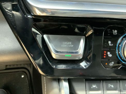 Used 2025 GMC Sierra 1500 Denali Ultimate AWD/4WD image 46