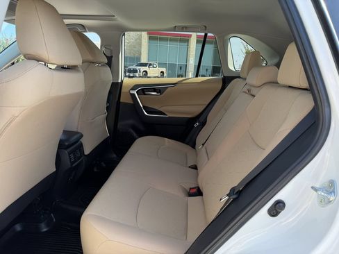 Used 2024 Toyota RAV4 XLE w/ Convenience Package FWD image 28