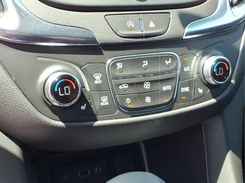 Used 2024 Chevrolet Equinox LT w/ LPO, Floor Liner Package FWD image 8