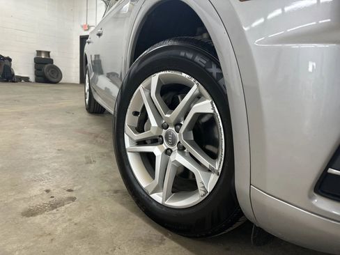 Used 2018 Audi Q5 2.0T Premium image 12