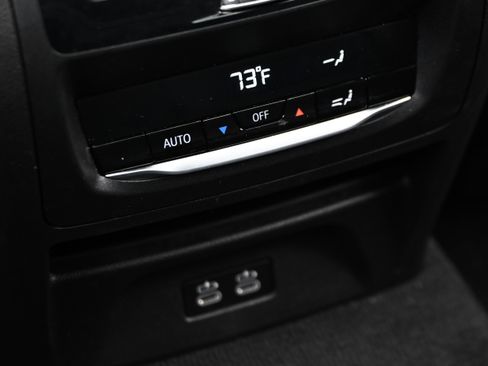 Certified 2025 BMW X4 xDrive30i image 24