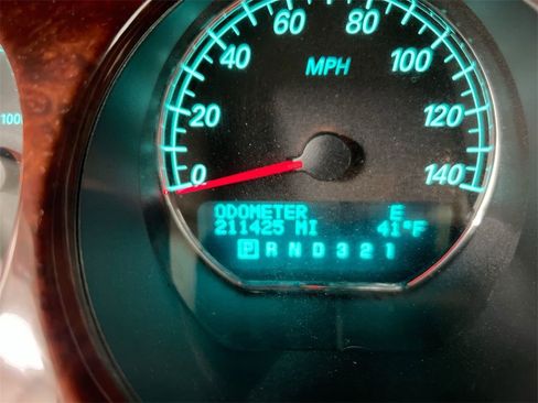 Used 2006 Buick Lucerne CX image 12