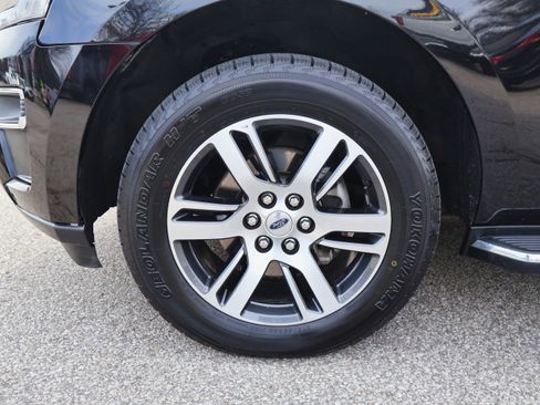 Used 2022 Ford Expedition Limited image 37