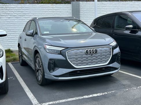 Used 2025 Audi Q4 e-tron Premium w/ Convenience Package RWD image 2