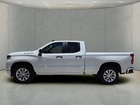 Used 2026 Chevrolet Silverado 1500 Custom RWD image 9