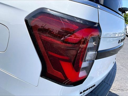 Used 2024 Ford Expedition Max Limited AWD/4WD image 29