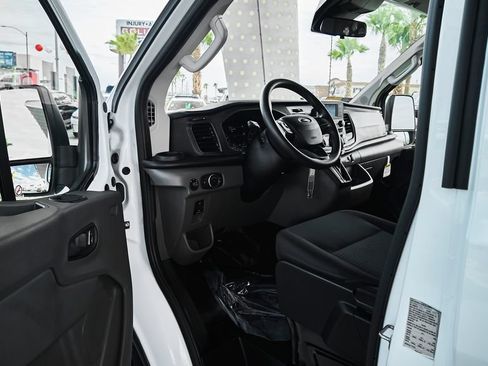 Used 2025 Ford Transit 250 Low Roof w/ Exterior Upgrade Package RWD image 2
