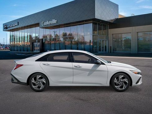 New 2026 Hyundai Elantra SEL Sport Premium FWD image 7