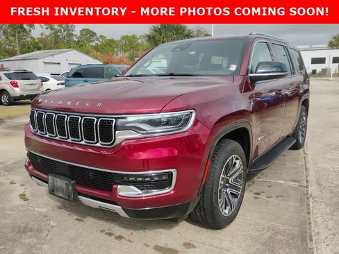 Certified 2024 Jeep Wagoneer Series II w/ Flexible Seating Group image 1