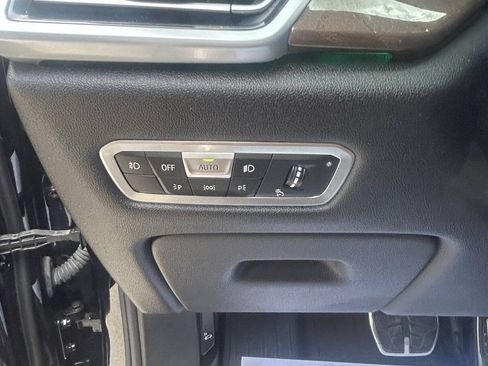 Used 2021 BMW X5 M50i w/ Executive Package image 25