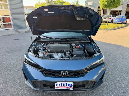 Used 2025 Honda Civic Sport image 9