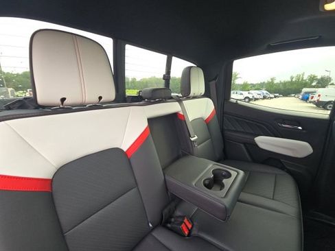 Used 2024 GMC Canyon AT4X image 15