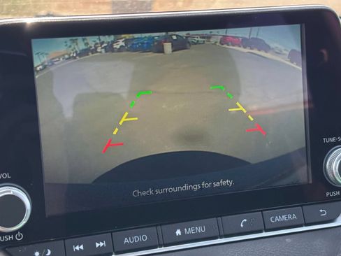 Used 2025 Nissan Sentra SV FWD image 21