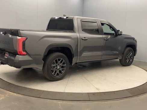 Used 2025 Toyota Tundra Platinum AWD/4WD image 5