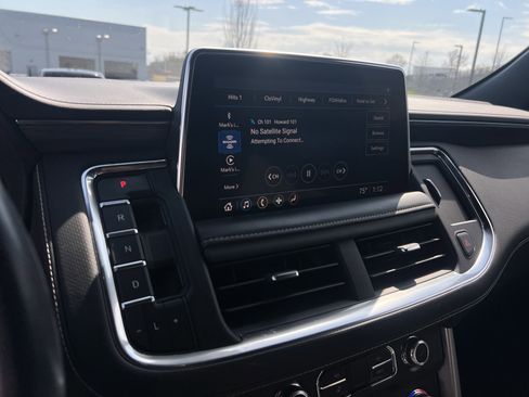 Used 2021 GMC Yukon SLT w/ SLT Luxury Plus Package image 24