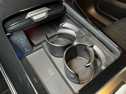 Used 2023 Mercedes-Benz EQE 500 4MATIC SUV image 33