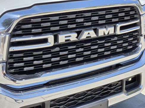 Used 2024 RAM 3500 SLT w/ Quick Order Package 2YG SLT AWD/4WD image 11