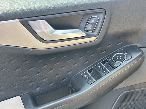 Used 2020 Ford Escape SE AWD/4WD image 16