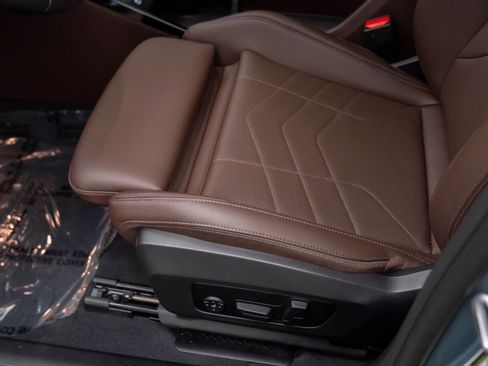 Certified 2025 BMW X2 xDrive28i image 16