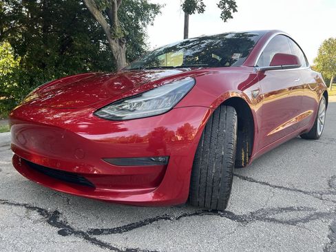 Used 2018 Tesla Model 3 Long Range image 4
