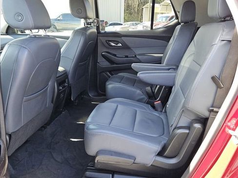 Used 2020 Chevrolet Traverse LT image 11