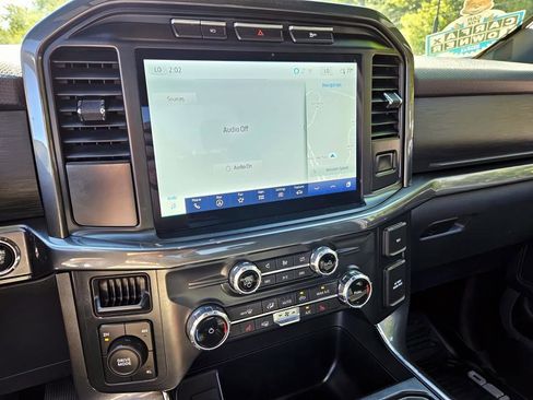 Used 2022 Ford F150 XLT w/ Equipment Group 302A High image 19
