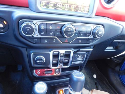 Used 2023 Jeep Gladiator Rubicon w/ LED Lighting Group image 10