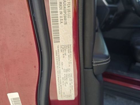 Used 2023 Jeep Grand Cherokee Laredo RWD image 14