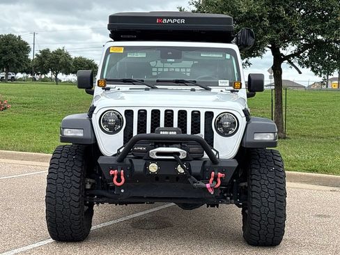 Used 2024 Jeep Wrangler Unlimited Sport AWD/4WD image 3