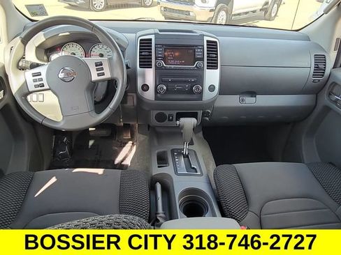 Used 2017 Nissan Frontier Desert Runner RWD image 17