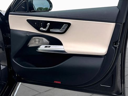 Certified 2025 Mercedes-Benz E 350 4MATIC Sedan image 23
