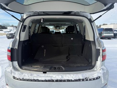 Used 2024 Nissan Armada SL w/ Captain's Chairs Package image 13