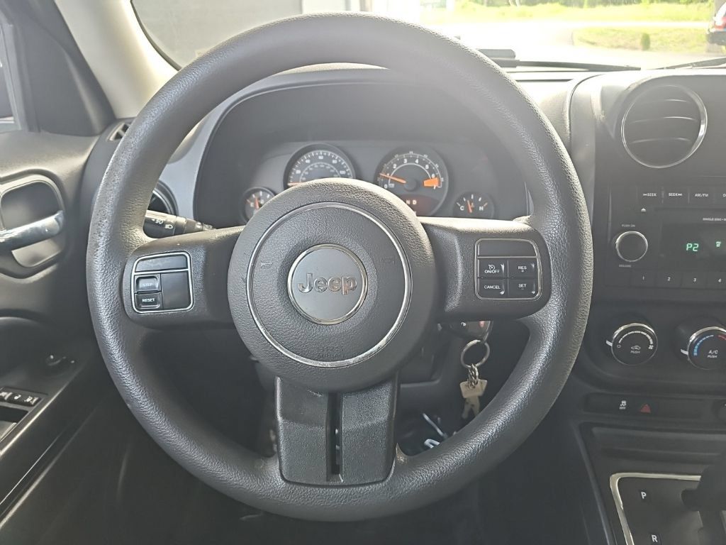 Used 2014 Jeep Patriot Sport w/ Power Value Group FWD image 17