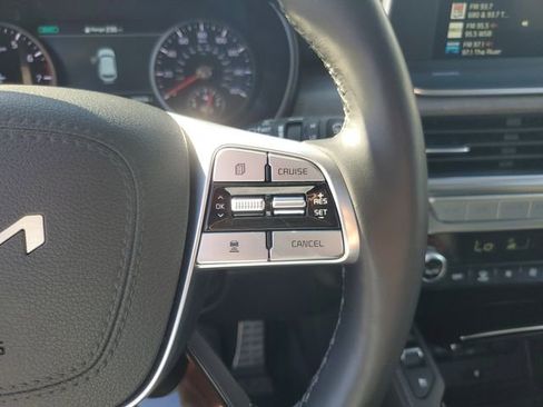 Used 2022 Kia Telluride SX w/ SX Prestige Package image 19