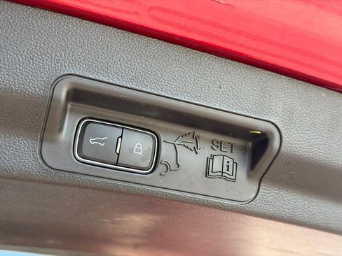 Certified 2023 Ford Explorer Limited image 20