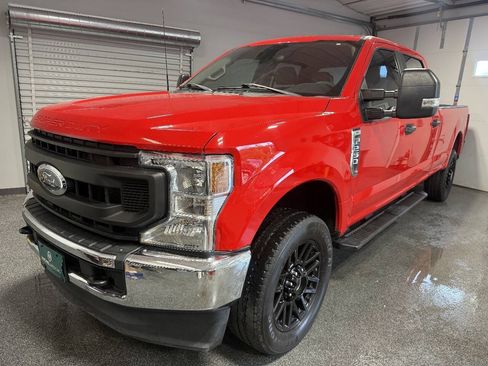 Used 2022 Ford F250 XL w/ Power Equipment Group AWD/4WD image 2
